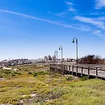 아파트 Miramar Magic Sea & Sunrise View