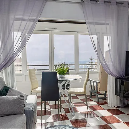 아파트 Miramar Magic Sea & Sunrise View 또레비에하